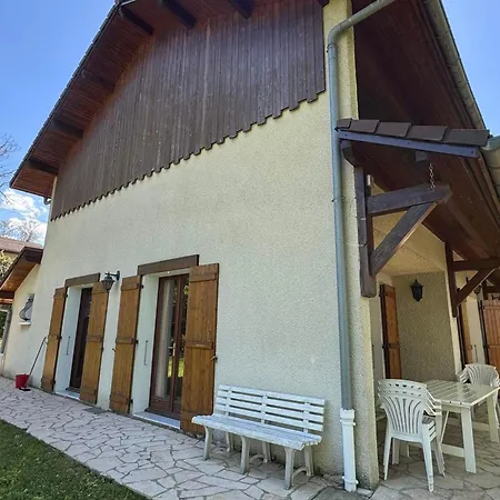 Casa vacanze Spacieuse à Aix Avec Jardin Clos Et 6/8 Pers, Animaux Acceptés - Fr-1-555-71 Aix-les-Bains